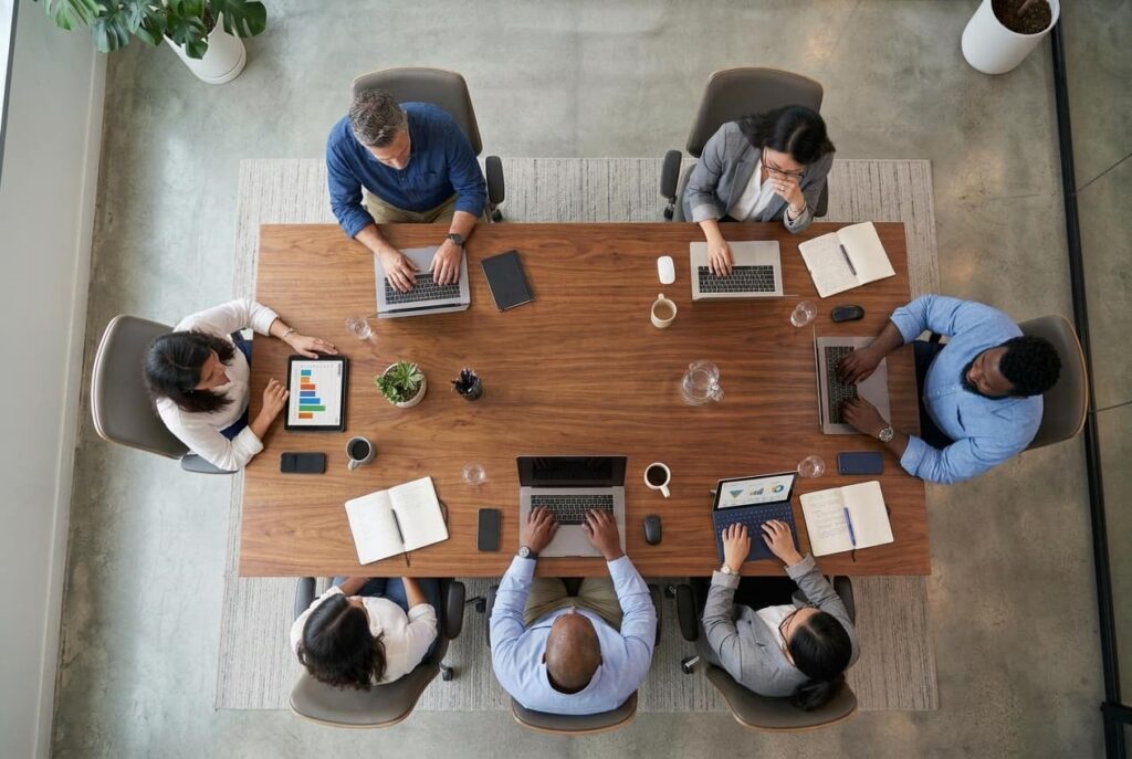 Choosing a CRM Implementation Partner: A Guide for B2B Teams